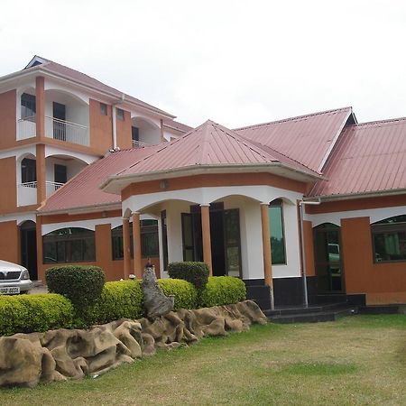 Rays Hotel Mbarara Exterior foto